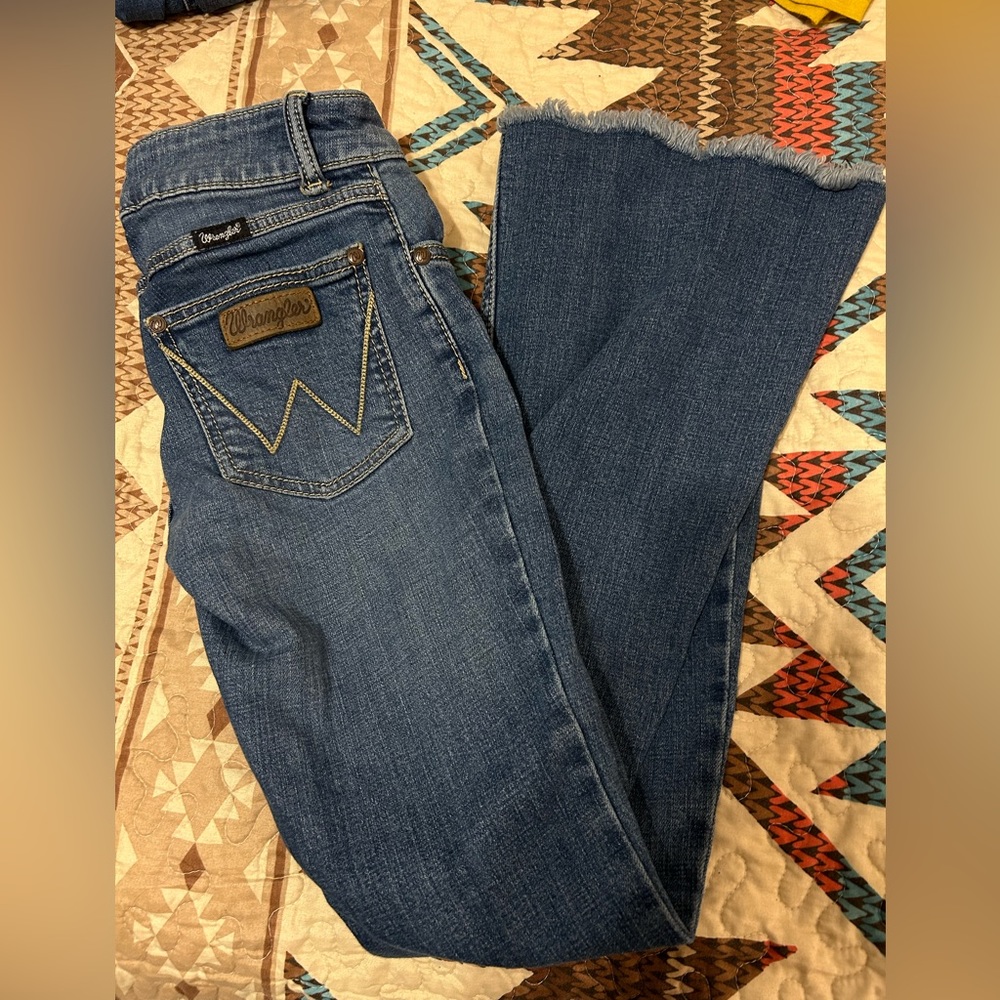 COPY - Wrangler Flair Leg Jeans